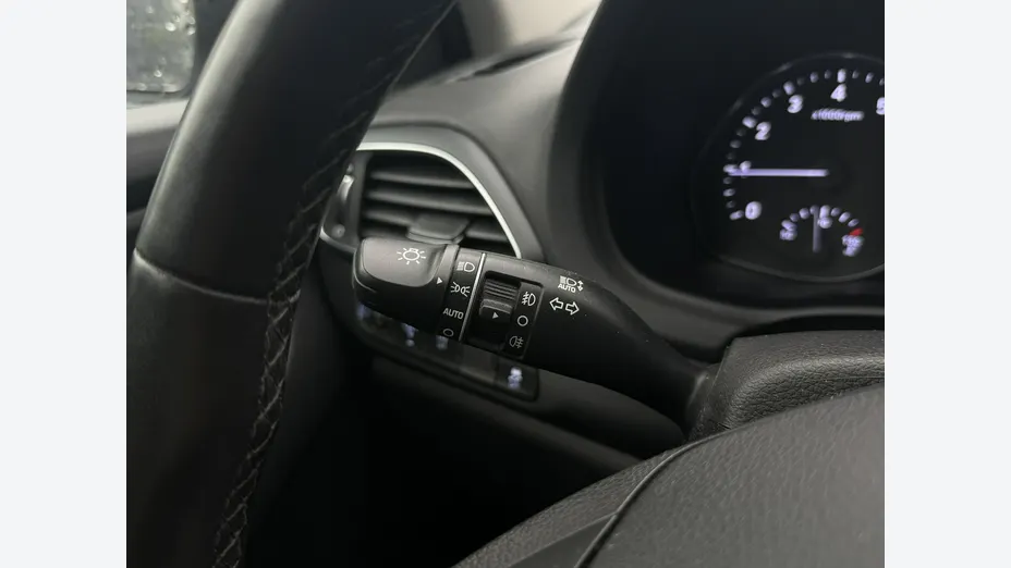 HYUNDAI i30 -