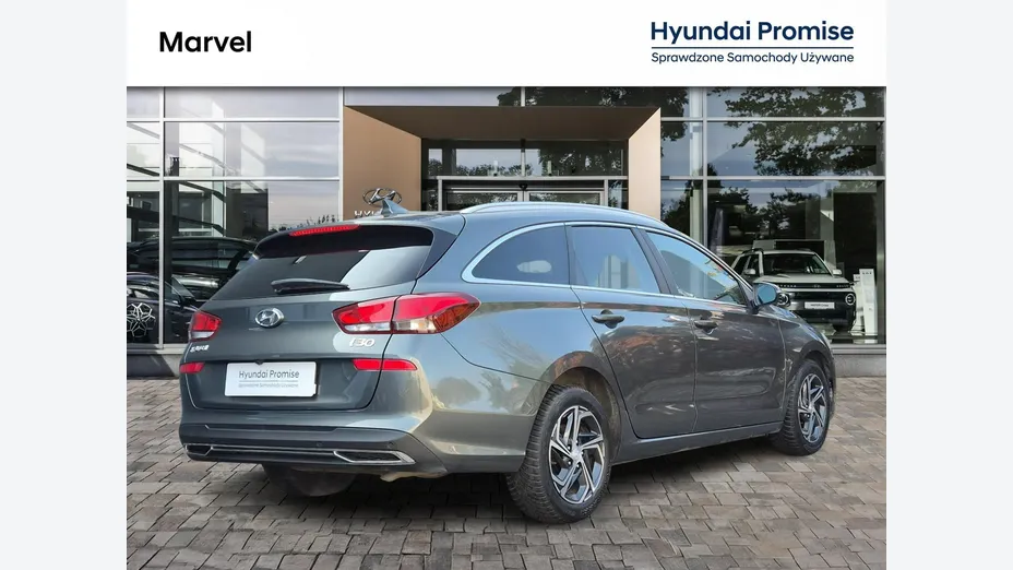 HYUNDAI i30 -
