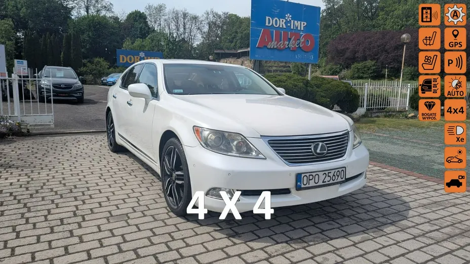 LEXUS LS -