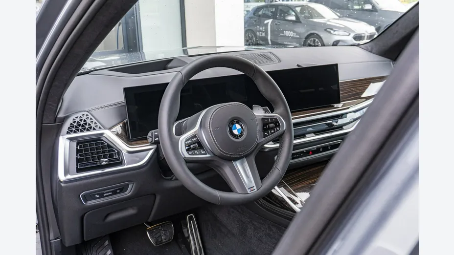 BMW X7 -
