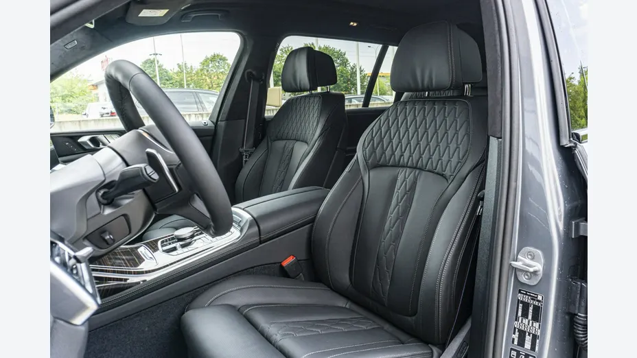 BMW X7 -