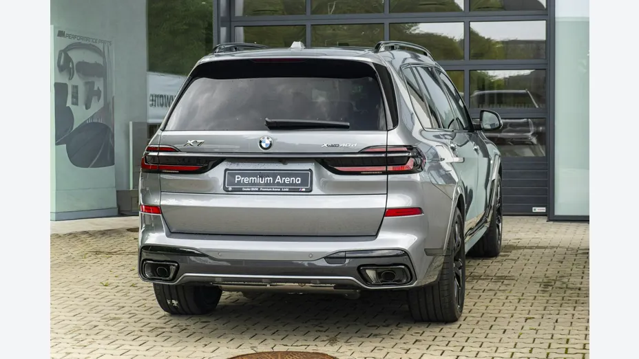 BMW X7 -