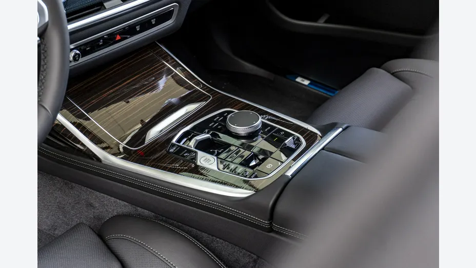 BMW X7 -