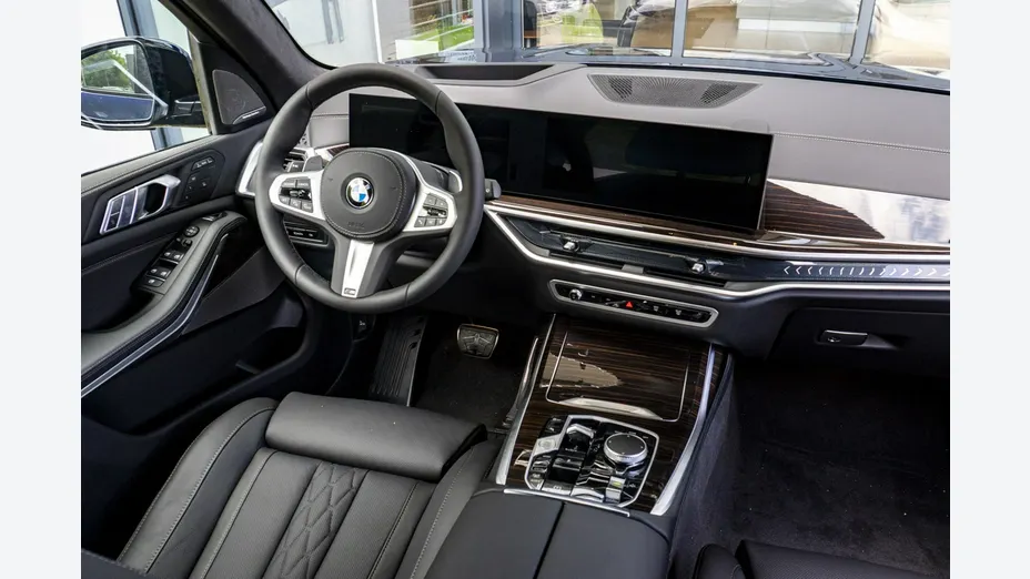 BMW X7 -