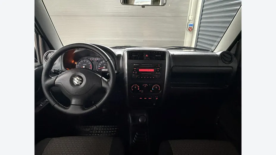 SUZUKI Jimny -