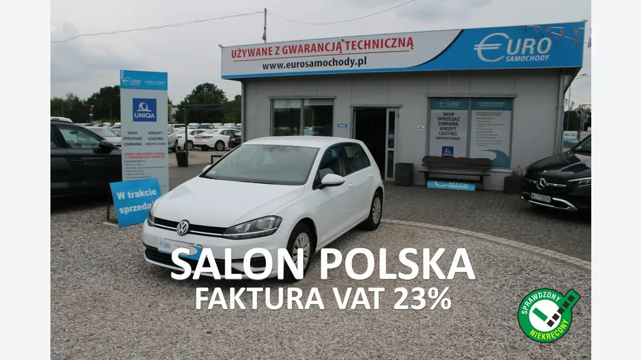 VOLKSWAGEN Golf -