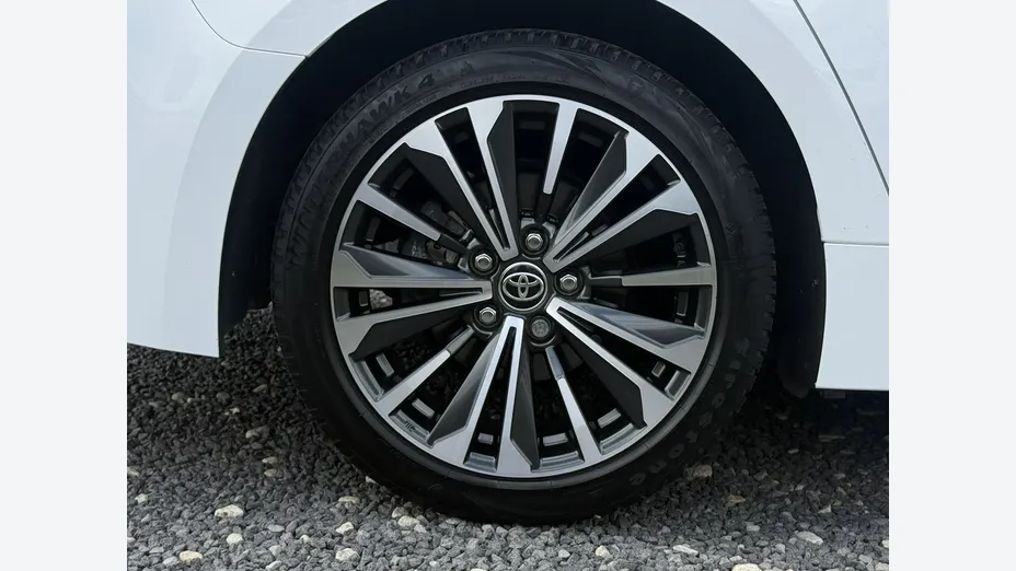 TOYOTA Corolla -