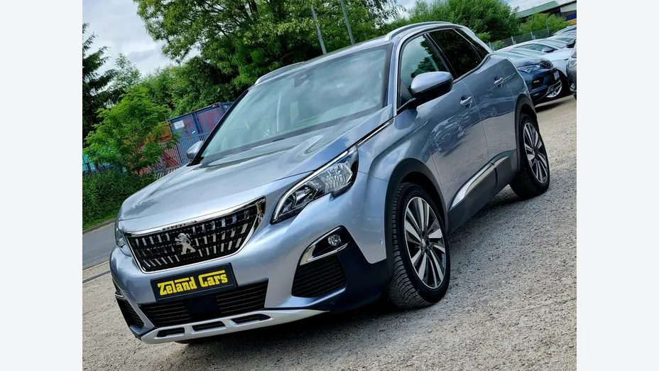 PEUGEOT 3008 -
