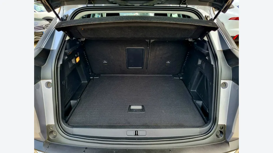 PEUGEOT 3008 -