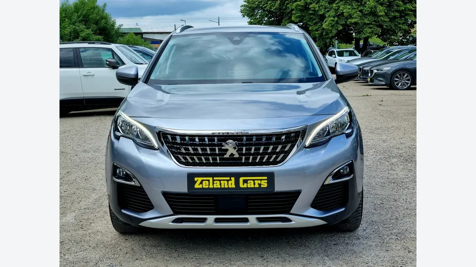 PEUGEOT 3008 -