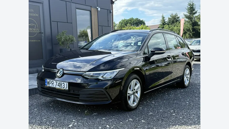 VOLKSWAGEN Golf -
