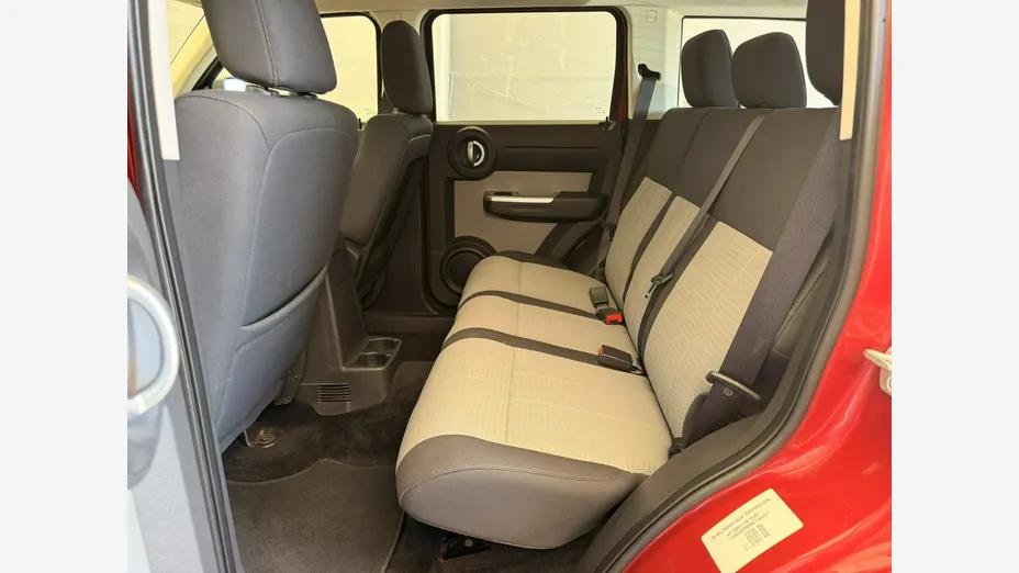 DODGE Nitro -