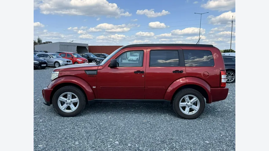 DODGE Nitro -