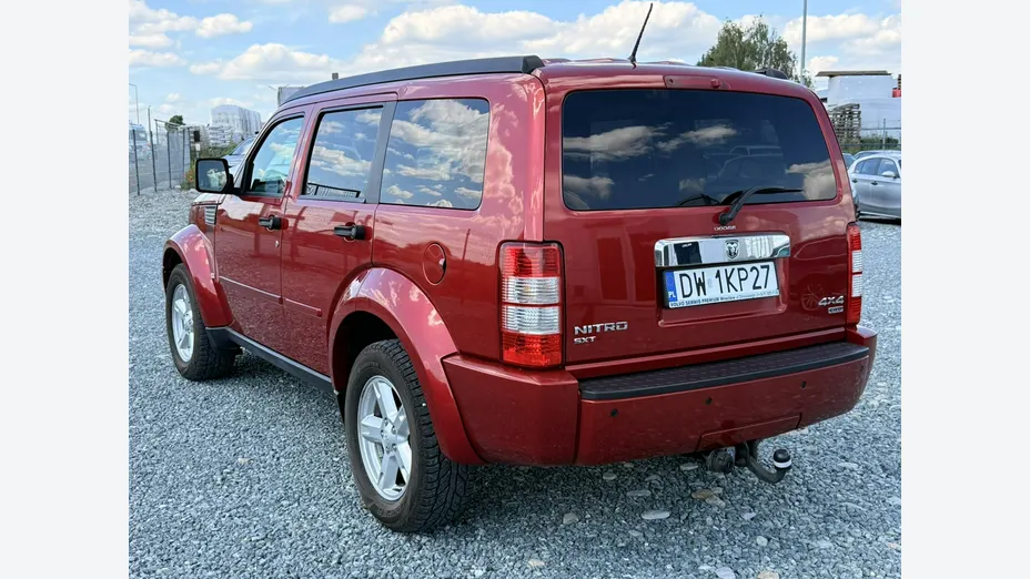 DODGE Nitro -