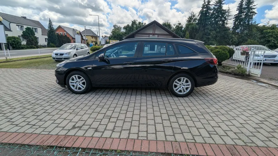 OPEL Astra -