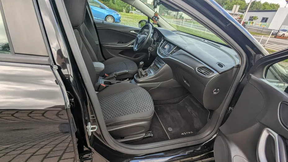OPEL Astra -