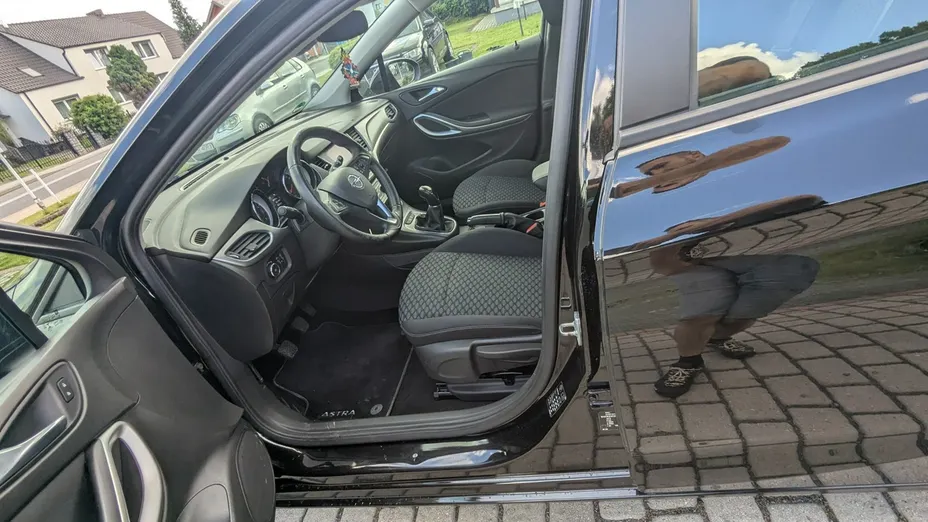 OPEL Astra -