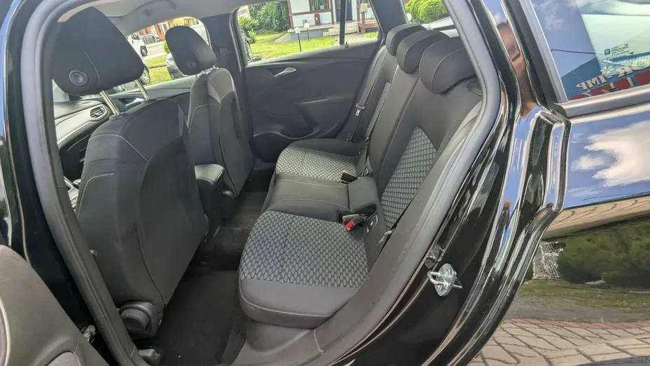 OPEL Astra -