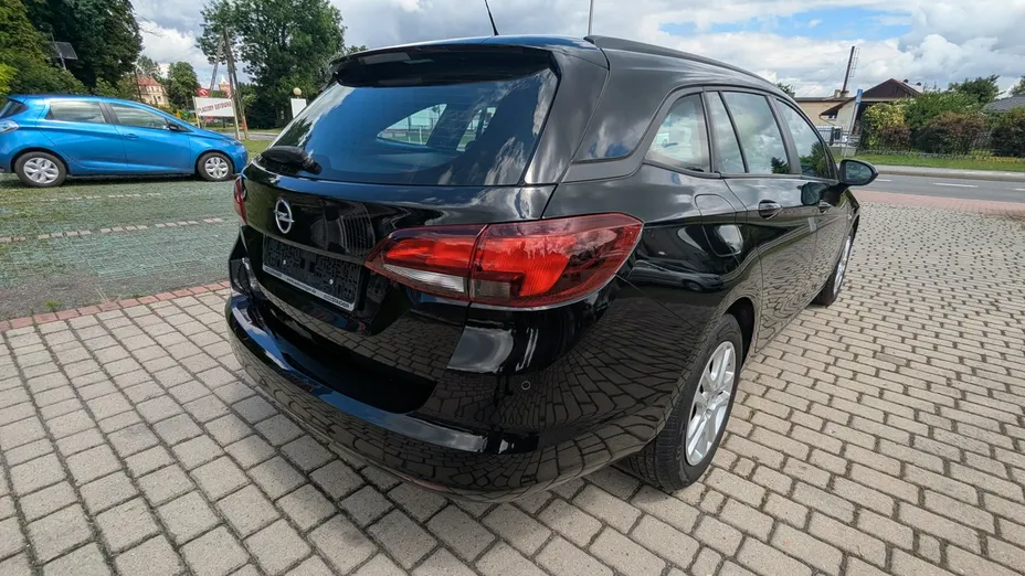 OPEL Astra -