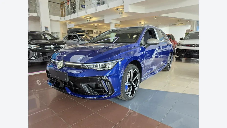 VOLKSWAGEN Golf -