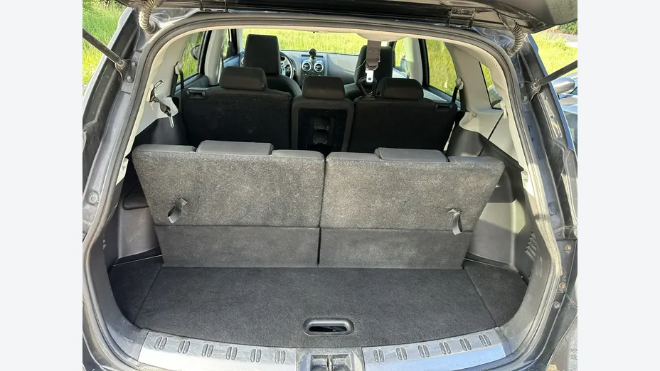 NISSAN Qashqai+2 -
