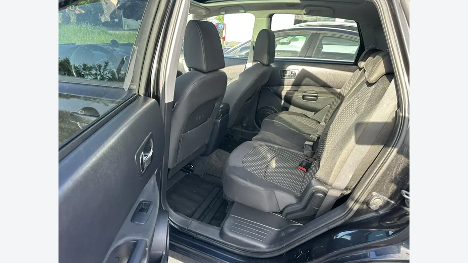 NISSAN Qashqai+2 -