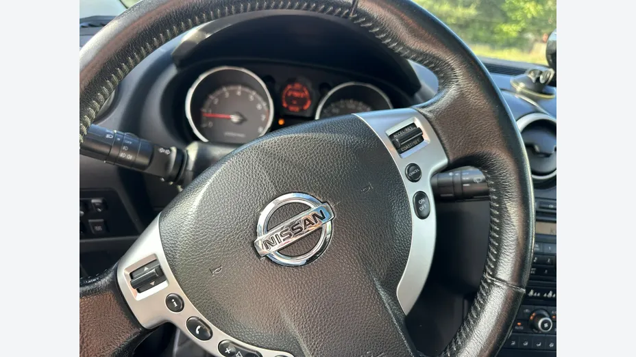 NISSAN Qashqai+2 -
