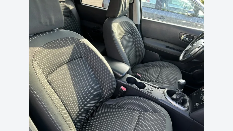 NISSAN Qashqai+2 -