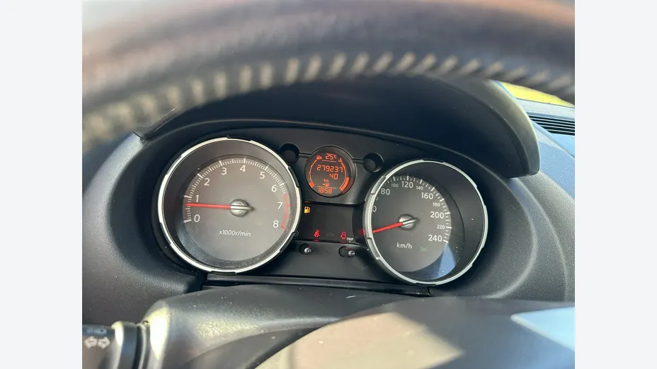 NISSAN Qashqai+2 -
