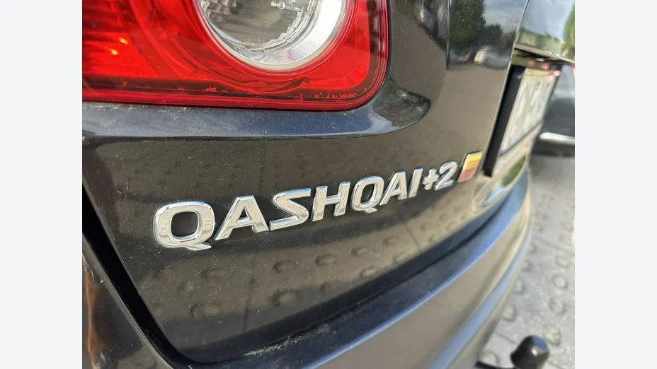 NISSAN Qashqai+2 -
