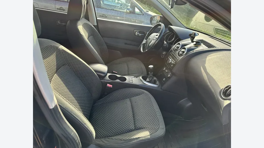 NISSAN Qashqai+2 -