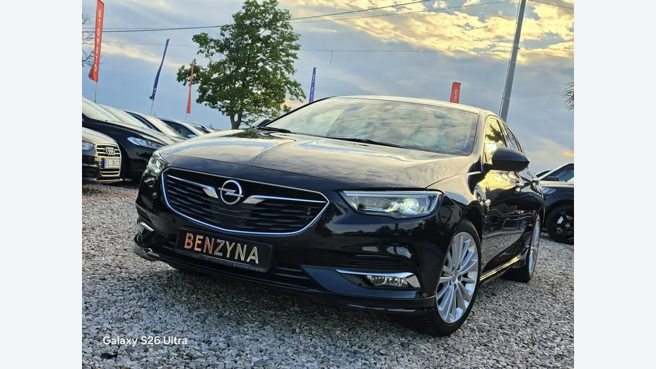 OPEL Insignia -