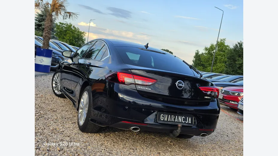 OPEL Insignia -