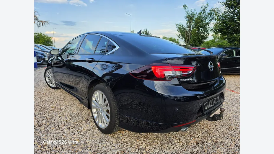 OPEL Insignia -