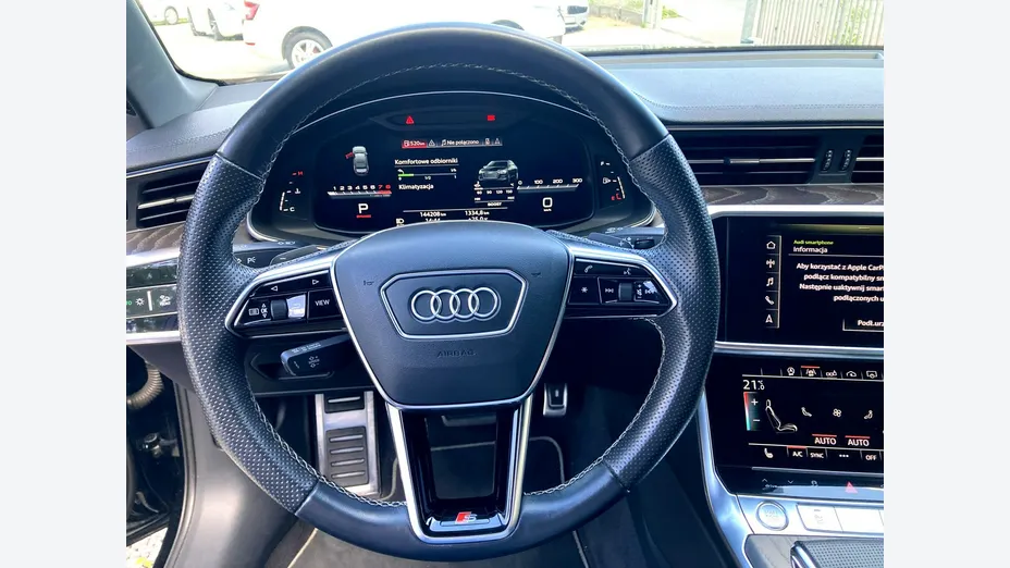 AUDI A6 -