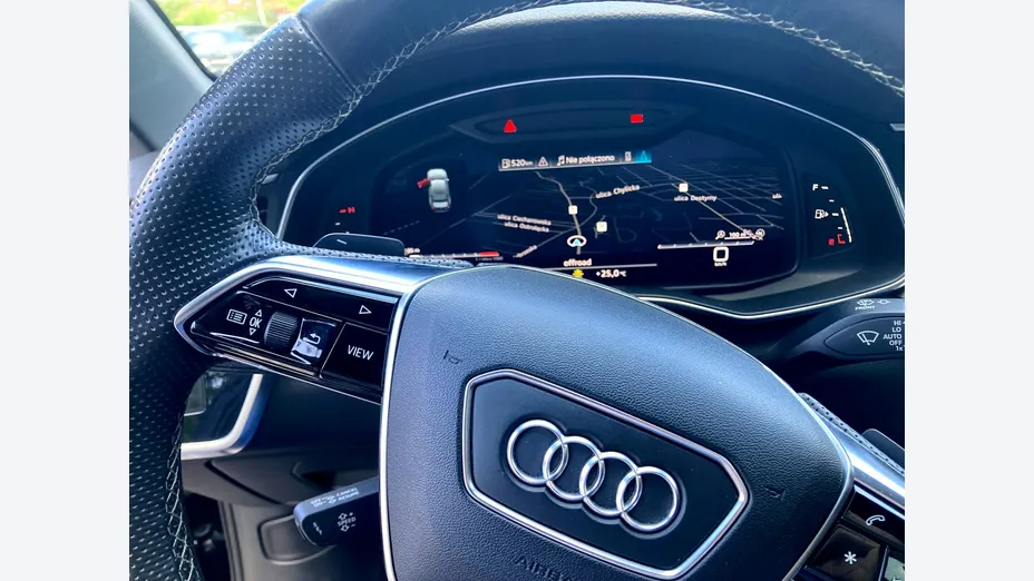 AUDI A6 -