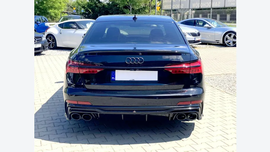 AUDI A6 -