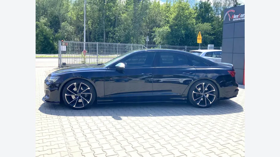 AUDI A6 -