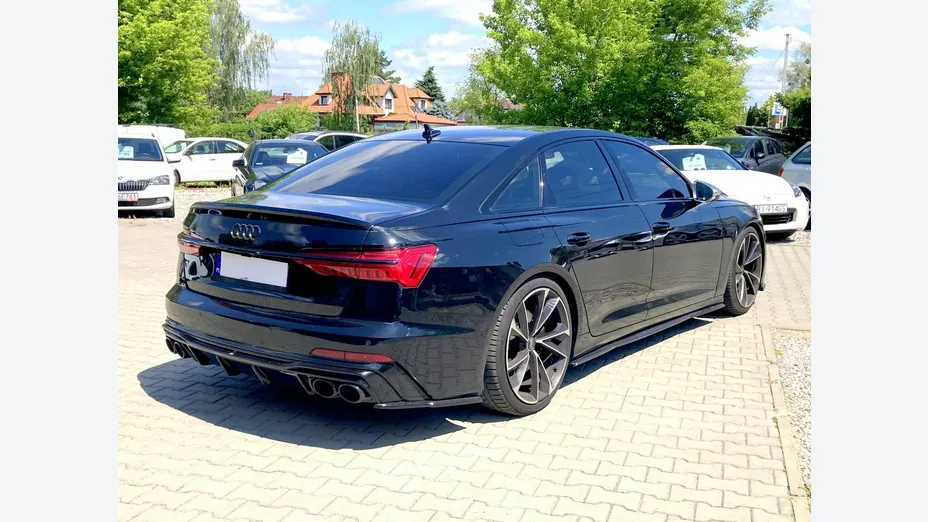 AUDI A6 -
