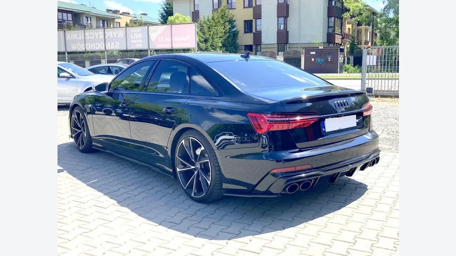 AUDI A6 -