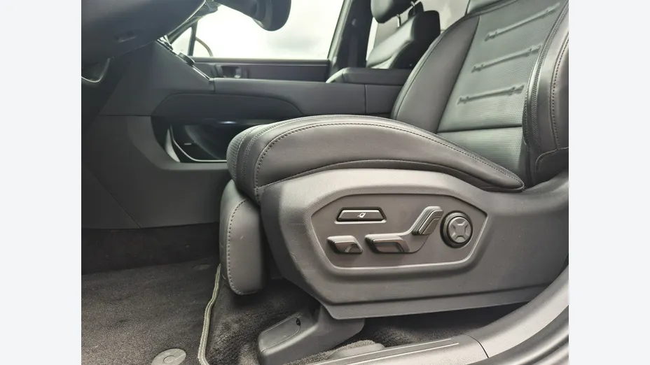 HYUNDAI Santa Fe -