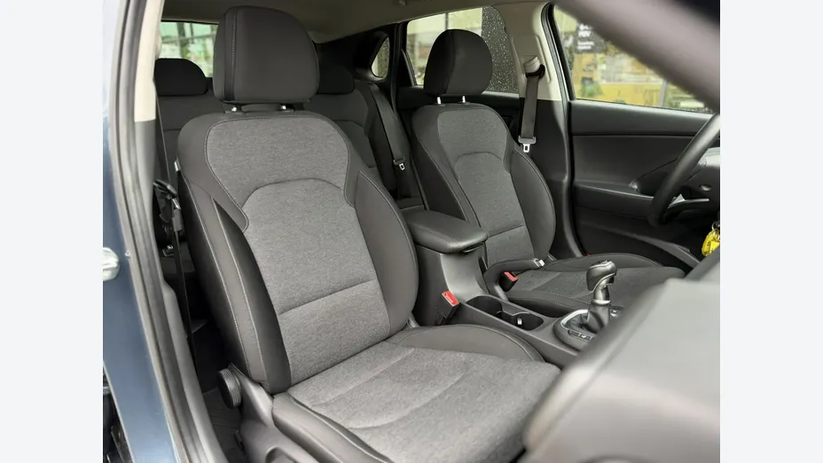 HYUNDAI i30 -