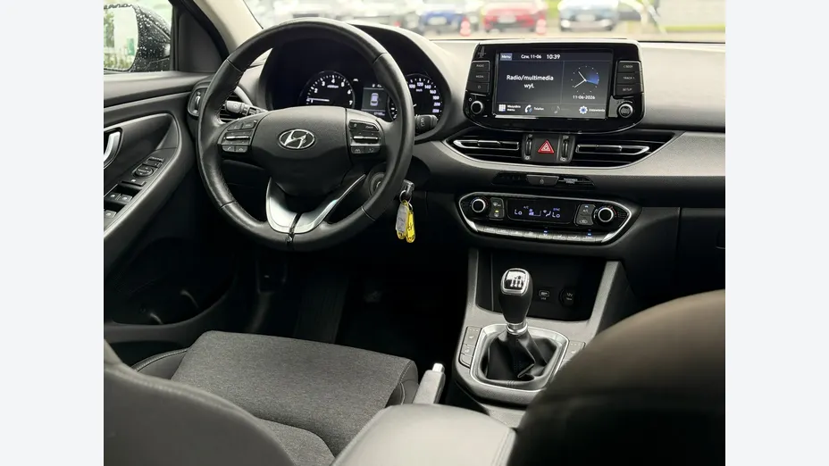 HYUNDAI i30 -