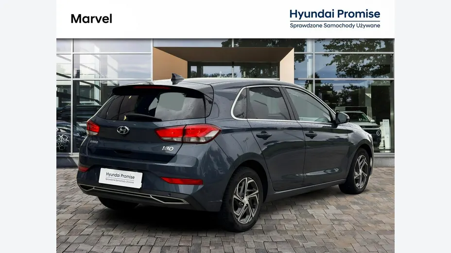 HYUNDAI i30 -