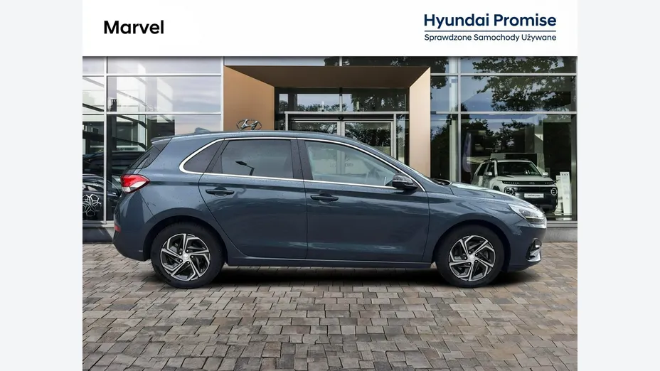 HYUNDAI i30 -
