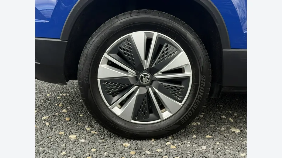 SKODA Karoq -