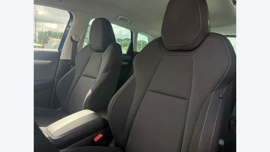 SKODA Karoq -