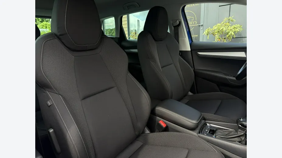 SKODA Karoq -