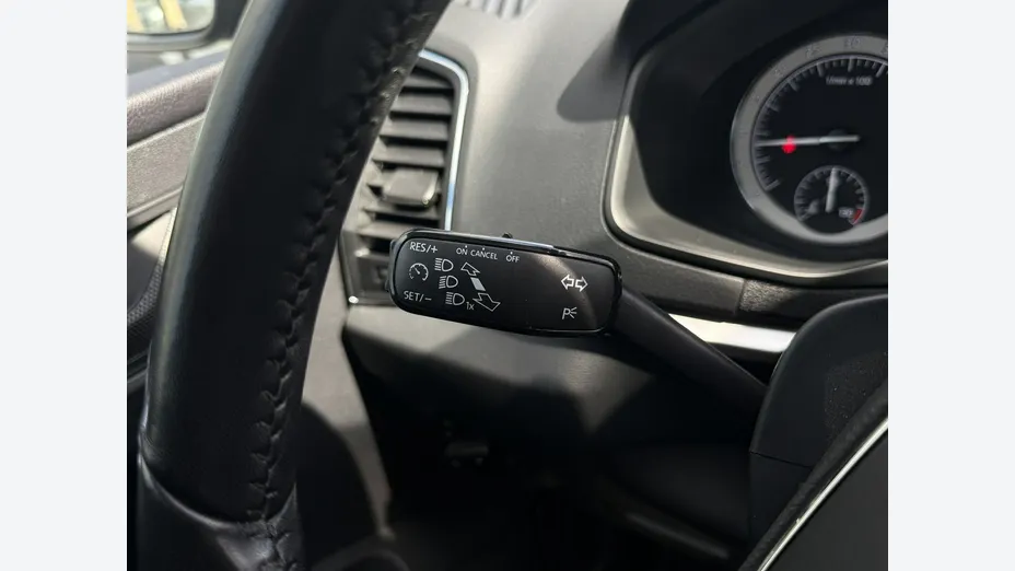 SKODA Karoq -