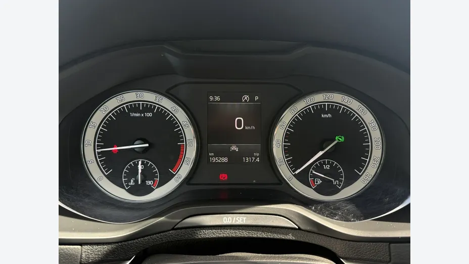 SKODA Karoq -
